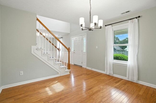 Building Photo - Welcome Home to the Springhill Community!