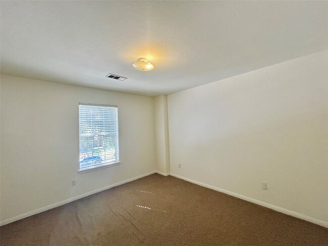 Building Photo - 12422 Glenleigh Dr