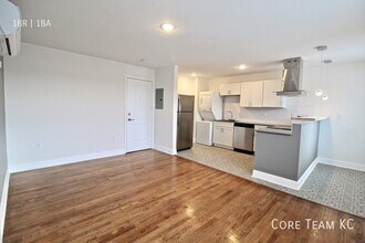 Building Photo - 1901 Olathe Blvd