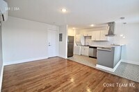 Building Photo - 1901 Olathe Blvd