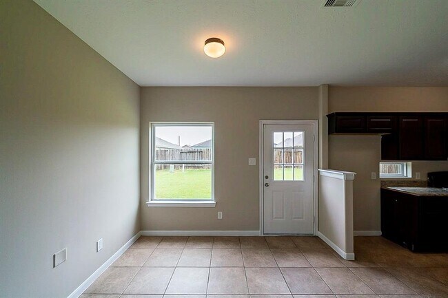Building Photo - 10703 Prillerman Trails Dr