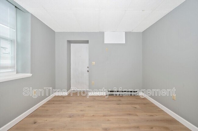 Building Photo - 229 Jonathan St