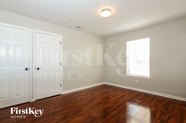 Building Photo - 3107 Crestwell Dr