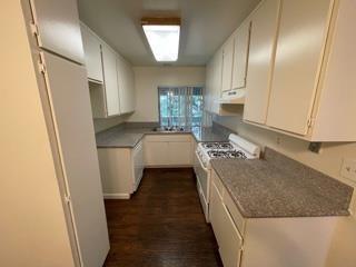 Interior Photo - Sunset Bay I Apartments