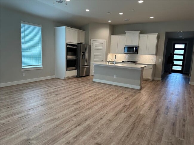 Building Photo - 3535 Gore Creek Dr