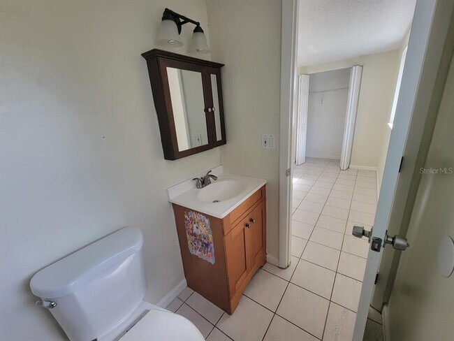 Building Photo - 22353 Buffalo Ave