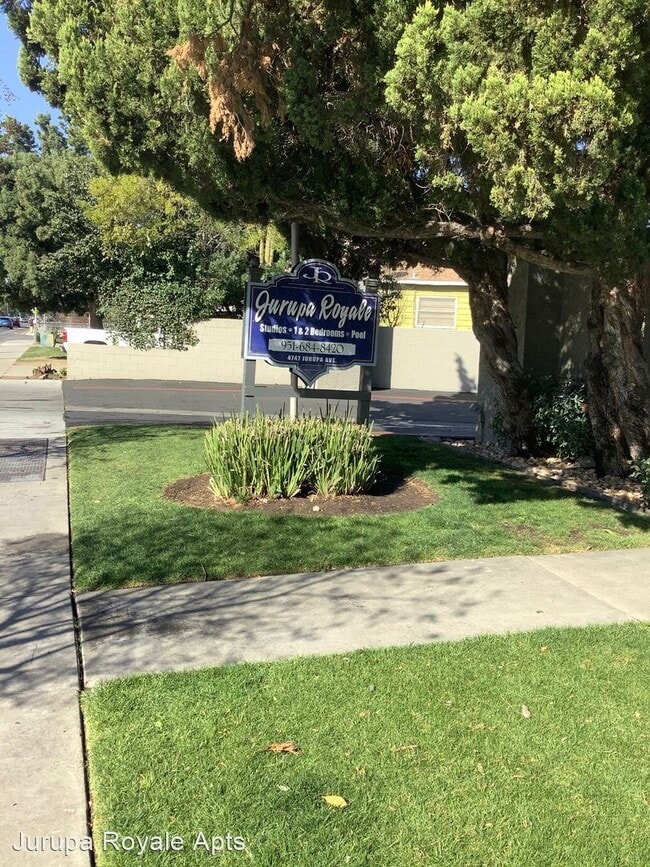Building Photo - 4747 Jurupa Ave