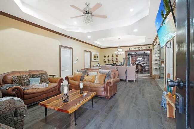 Building Photo - 2521 Rd 3550