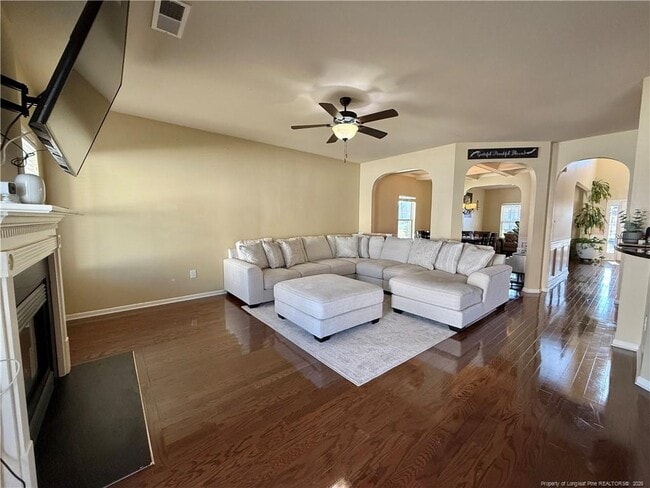 Building Photo - 642 Regimental Dr