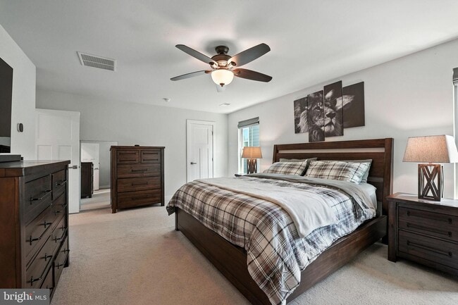 Building Photo - 2283 River Birch Rd