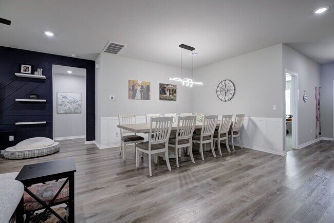 Building Photo - 14705 Travertine Fls Ln