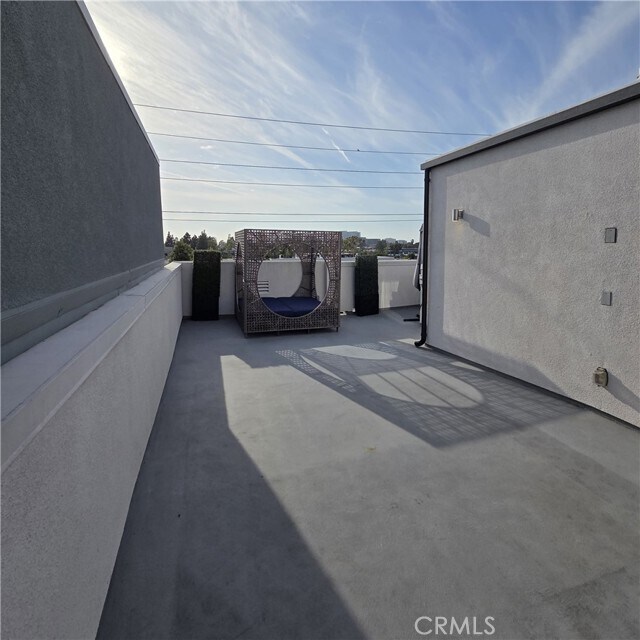 Building Photo - 121 Placemark