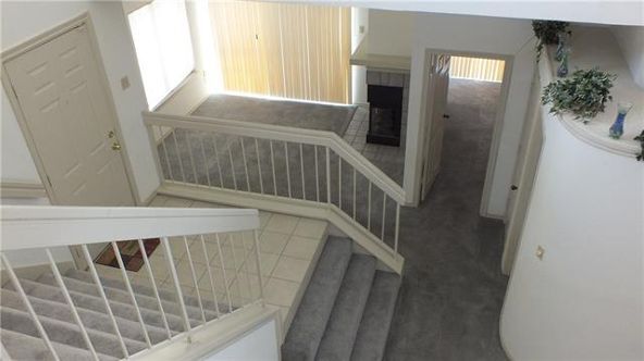 Building Photo - 2401 Brooke Ct