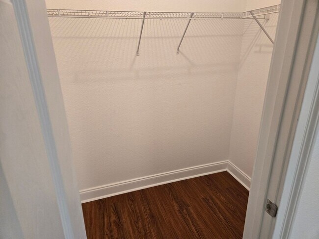 Building Photo - Eagles Landing 4 Bedroom/4 Bath condo Available for Fall 2026!!