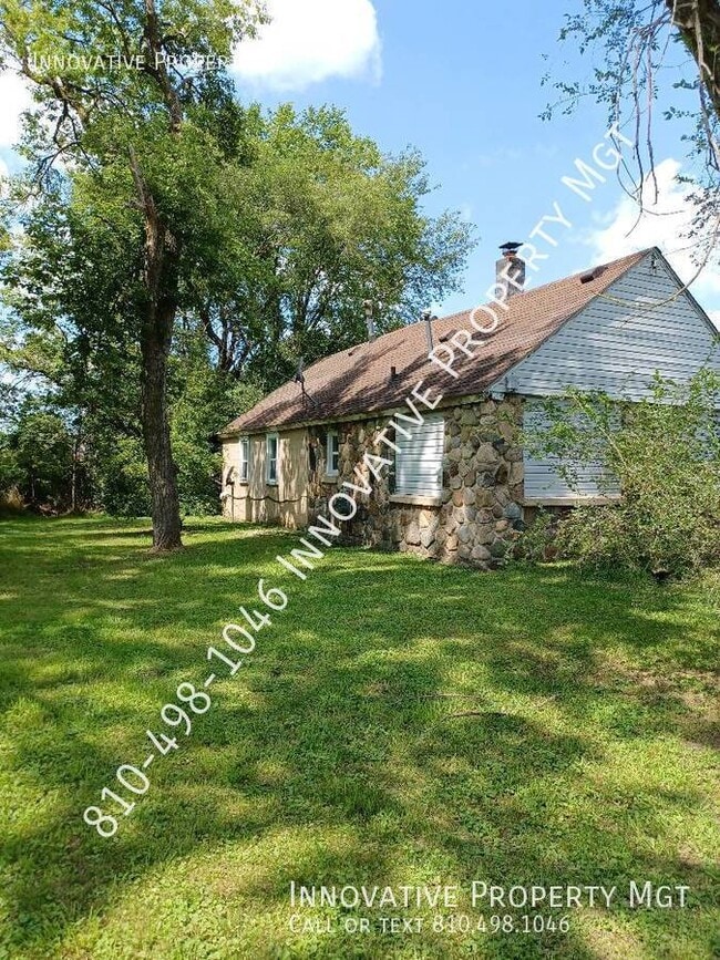 Building Photo - 3042 Leta Ave