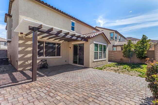 Building Photo - Southern Highlands Home with Loft & Patio!