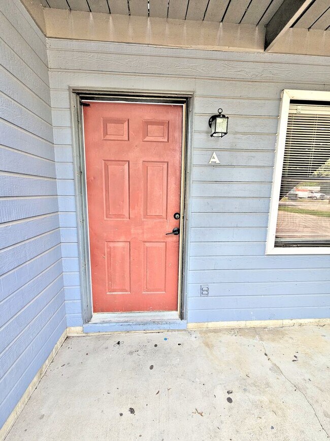 Building Photo - 2917 Wimberly Dr SW