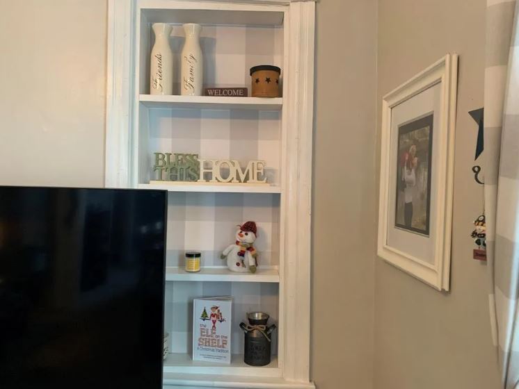 Building Photo - 242 S Walnut St