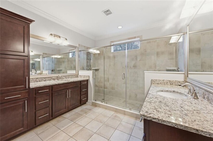 Building Photo - 1779 Stephanie Trail NE