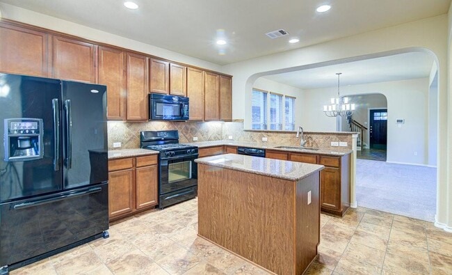 Building Photo - 1808 McClannahan Dr