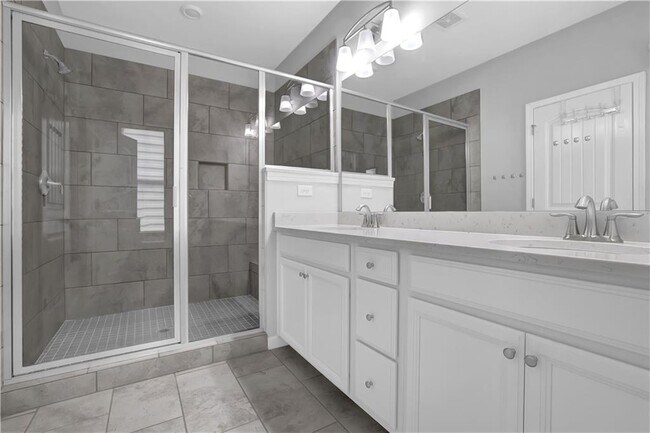 Building Photo - 724 Topsail Ln