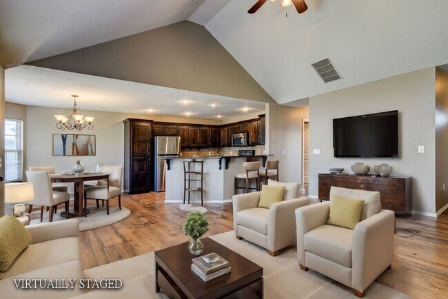 Building Photo - All brick 3 bedroom 2 bath house