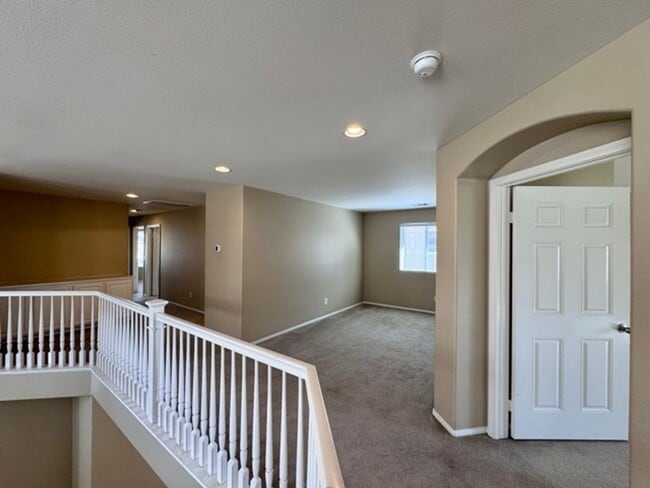 Building Photo - 4 Bedroom Menifee home on Menifee Lakes Go...