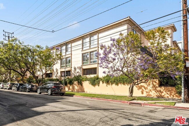 Building Photo - 1000 S Westgate Ave