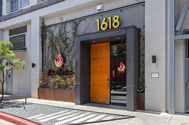 Building Photo - 1413 Waterloo Shore Ln