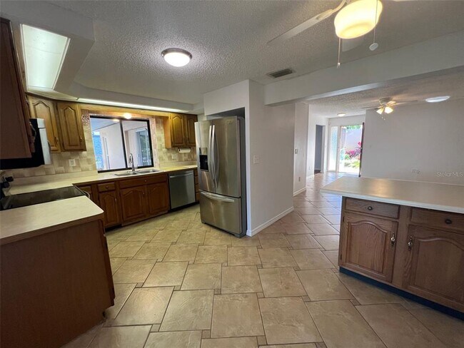 Building Photo - 11177 Bella Loma Dr