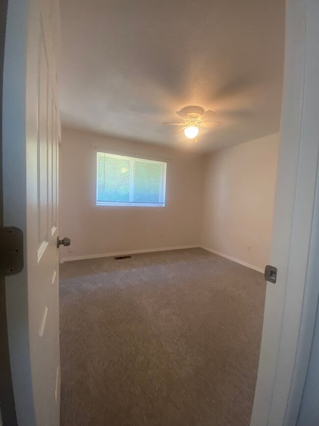 Building Photo - 11215 SE 235th Pl