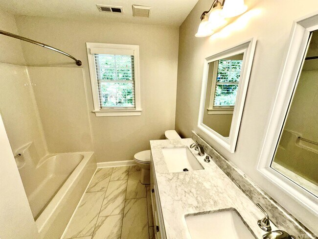 Building Photo - 305 Cary Pines Dr