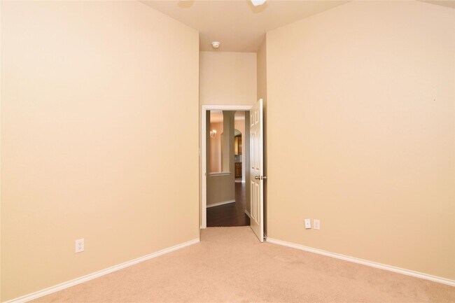 Building Photo - 1827 Vander Wilt Ln