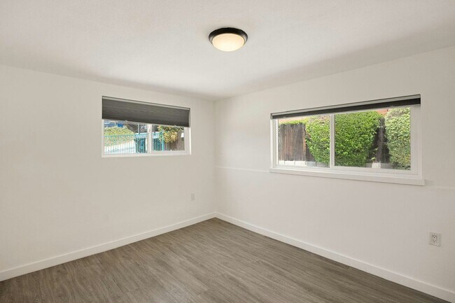 Building Photo - 3501 N Figueroa St