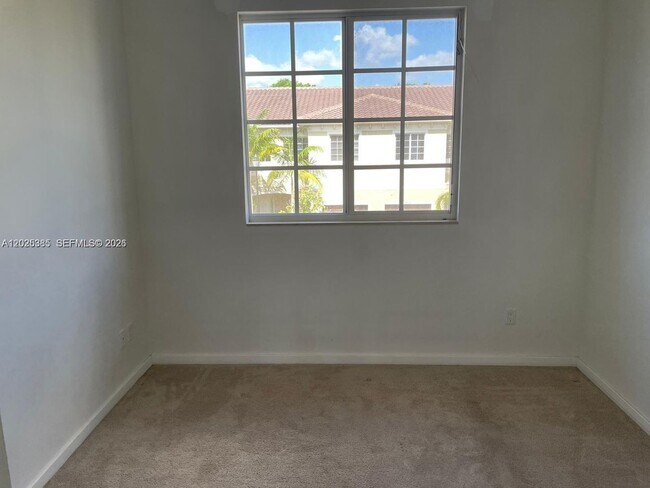 Building Photo - 2675 SW 81st Terrace