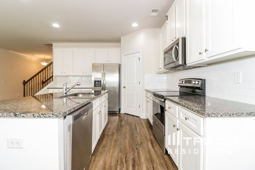 Building Photo - 476 Trickum Pond Ln