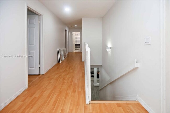 Building Photo - 3149 NW 71st Ave