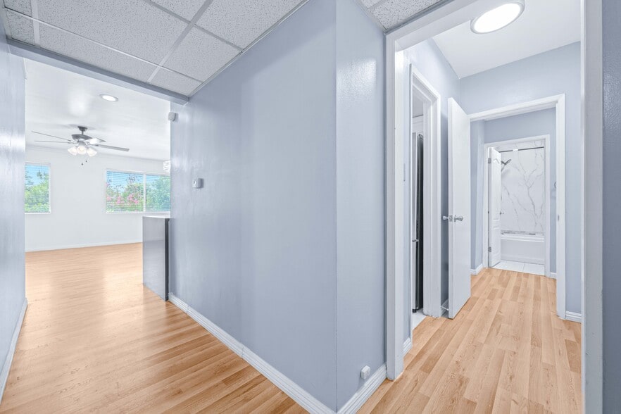 New Hvac - 12801 Moorpark St