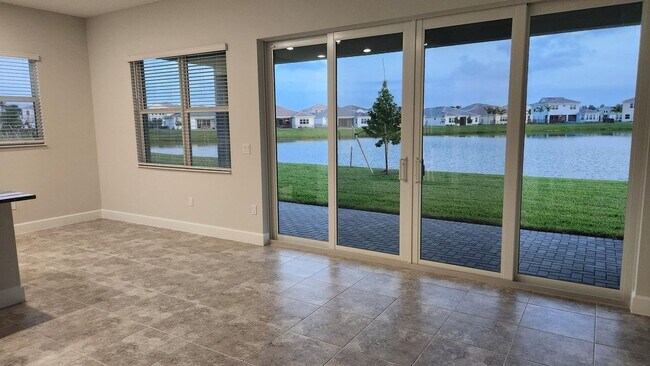 Building Photo - 14970 RedCove Pl