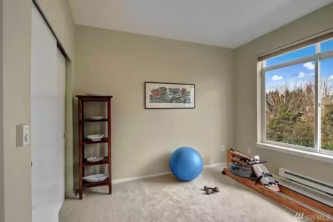 Building Photo - 8760 Greenwood Ave N