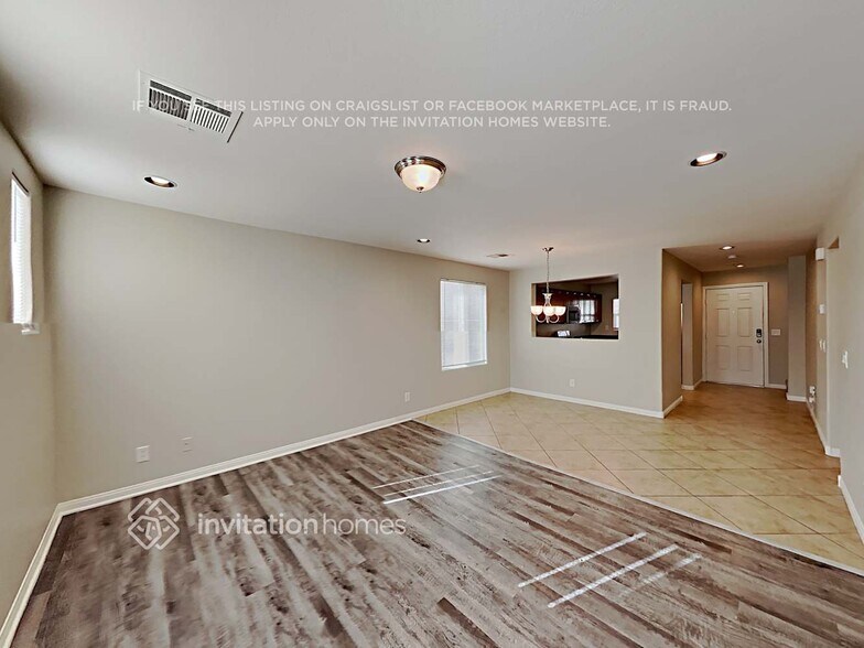Building Photo - 10639 Gibbous Moon Dr