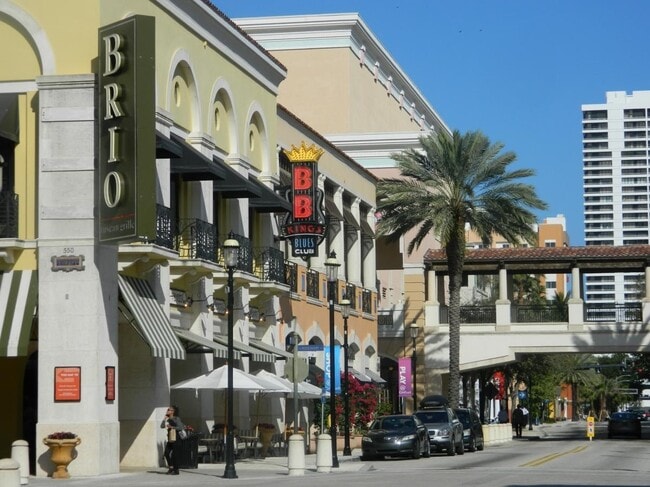 Building Photo - 460 S Rosemary Ave