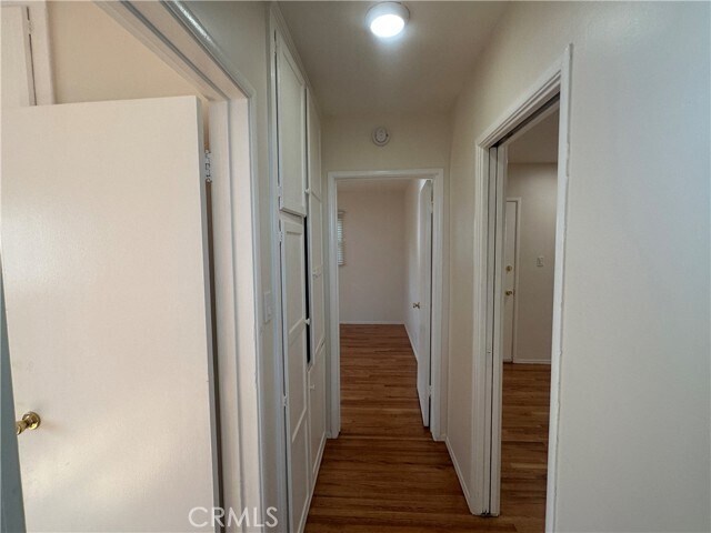 Building Photo - 1808 Oakwood Ave