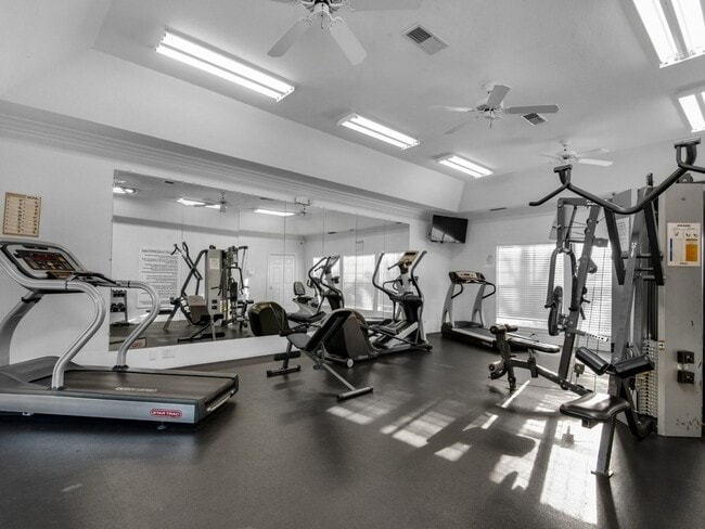 Building Photo - Newly Renovated 2 Bed / 2 Bath Condo in Indian Lake – Ground Floor Unit!