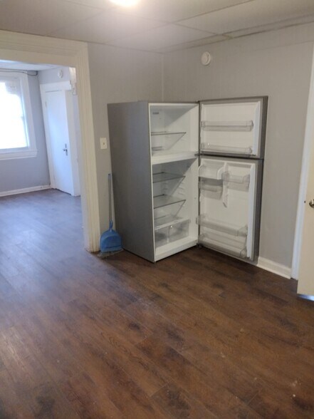 Building Photo - 3159 6th Ave