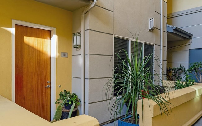 Building Photo - 4057 First Ave.