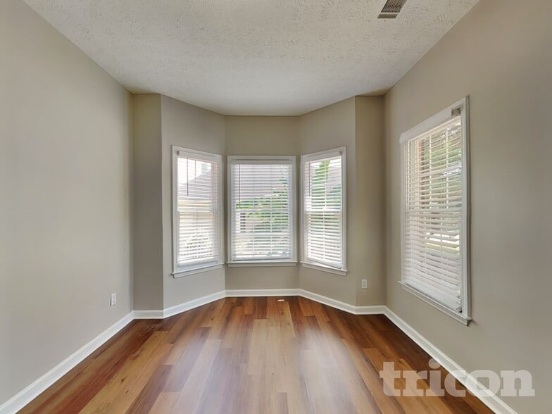 Building Photo - 610 Dana Pointe Ct