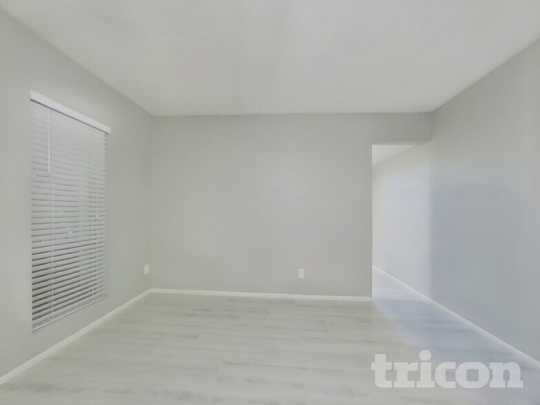 Building Photo - 6210 E Minton Pl