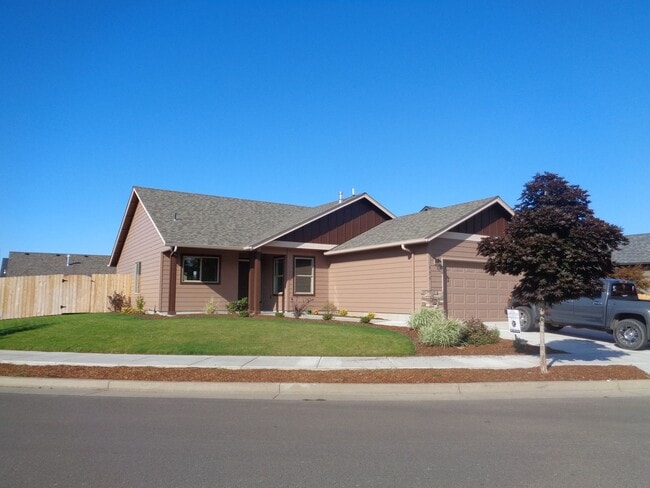 Primary Photo - Dont miss out on this charming four bedroom home!