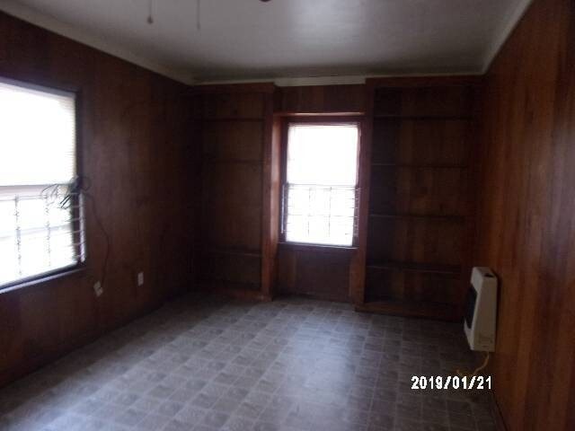 Building Photo - 3 bdrm 1 bath